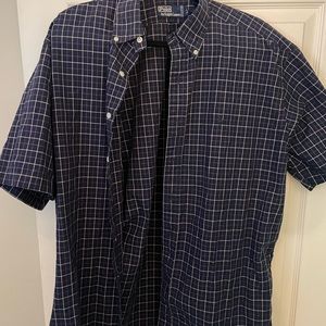 Brand new condition short sleeve Ralph Lauren button down shirt.